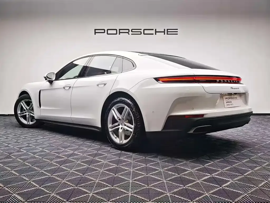 Porsche Panamera — фото 4