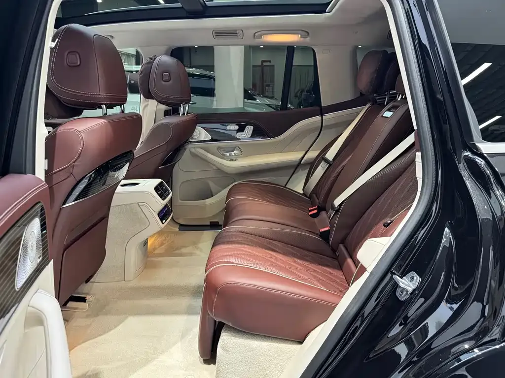 Mercedes-Benz GLS — фото 5