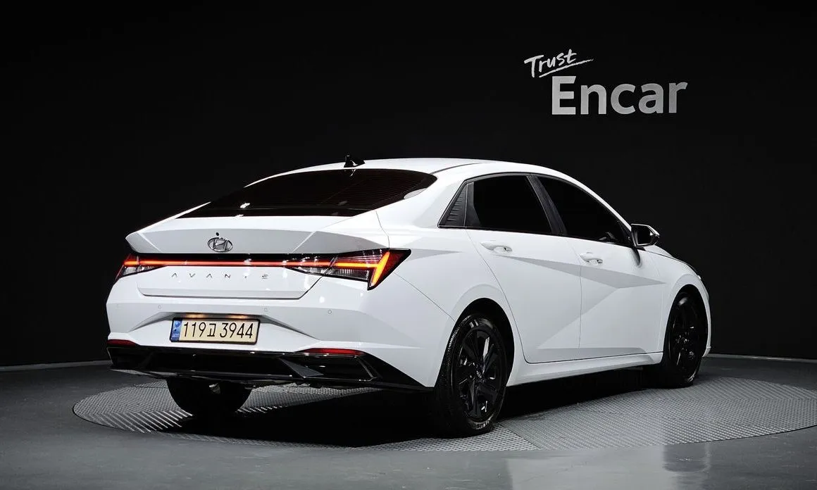 Hyundai AVANTE — фото 4