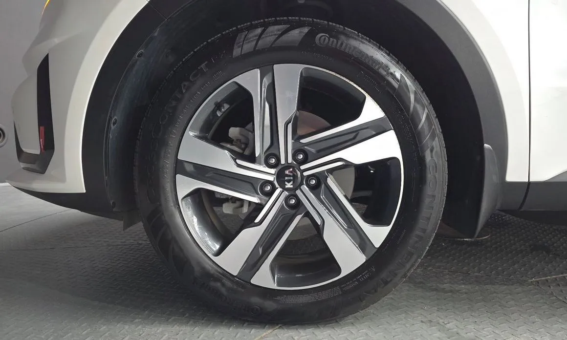 Kia Sorento — фото 3