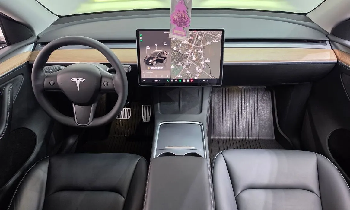Tesla Model Y — фото 3