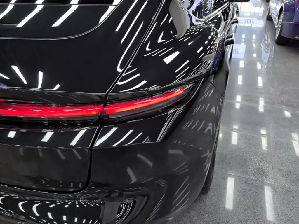 NIO ET5 — фото 6