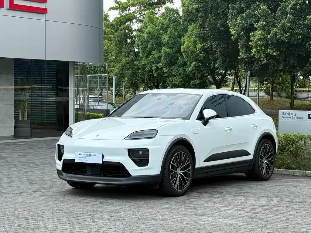 Porsche Macan EV — фото 1
