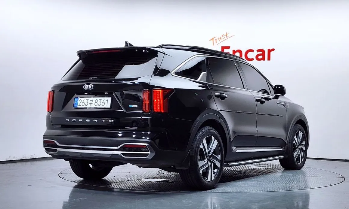 Kia Sorento — фото 7