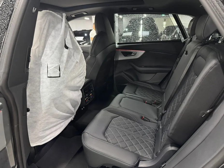 Audi Q8 — фото 2