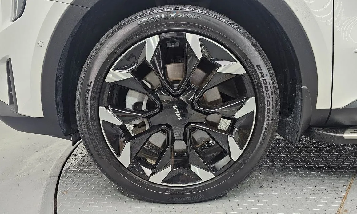 Kia Sorento — фото 6