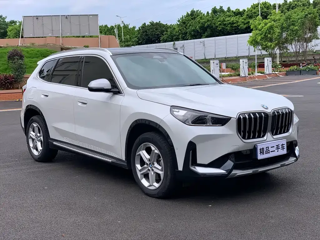 BMW X1 — фото 5