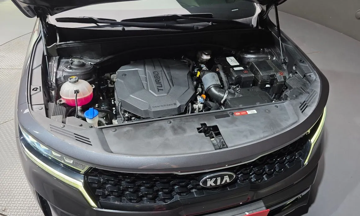 Kia Sorento — фото 8