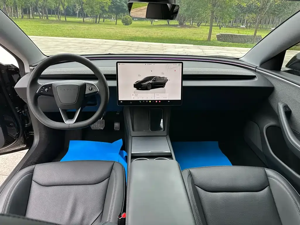 Tesla Model 3 — фото 4