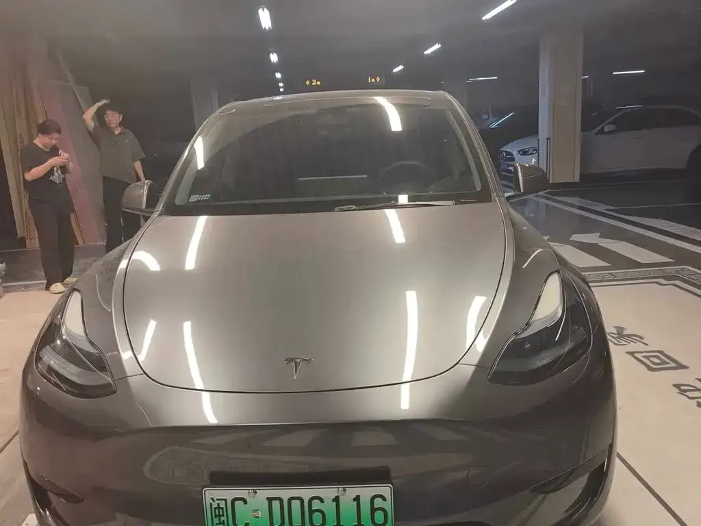 Tesla Model Y — фото 4