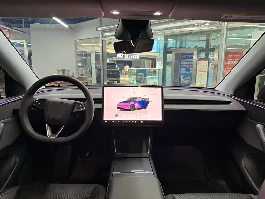 Tesla Model Y — фото 3