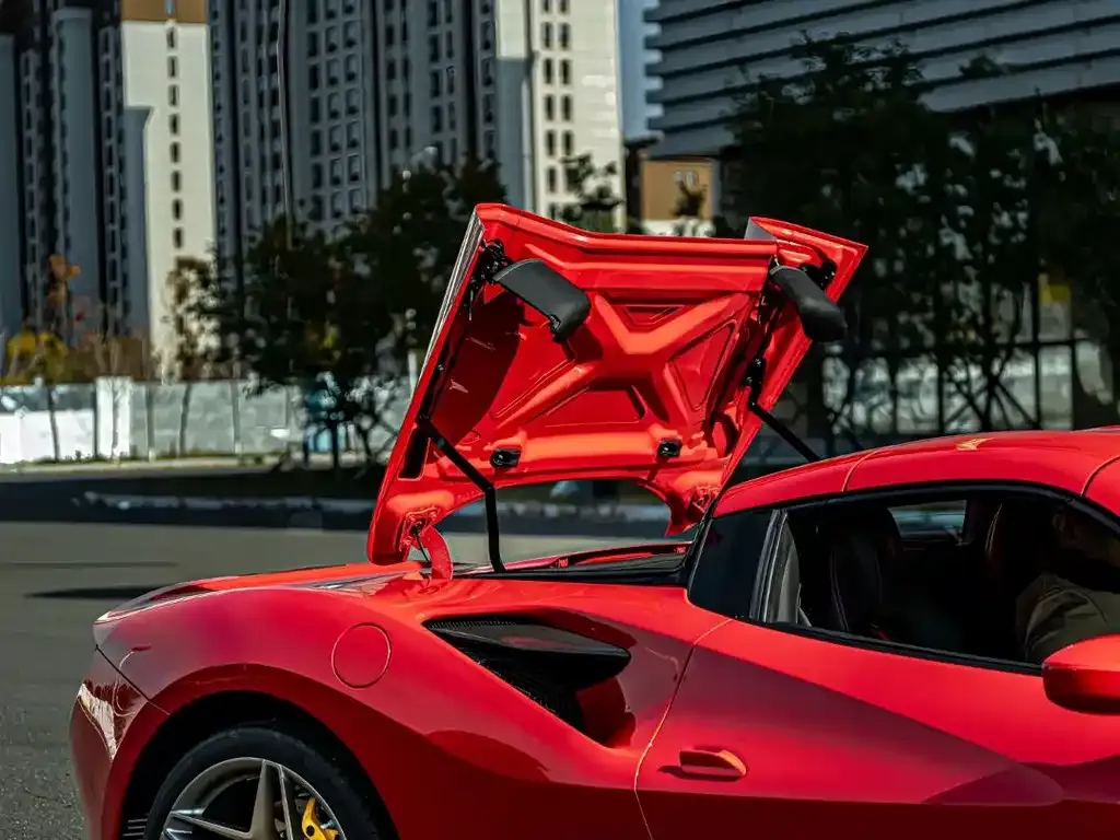 Ferrari F8 — фото 7