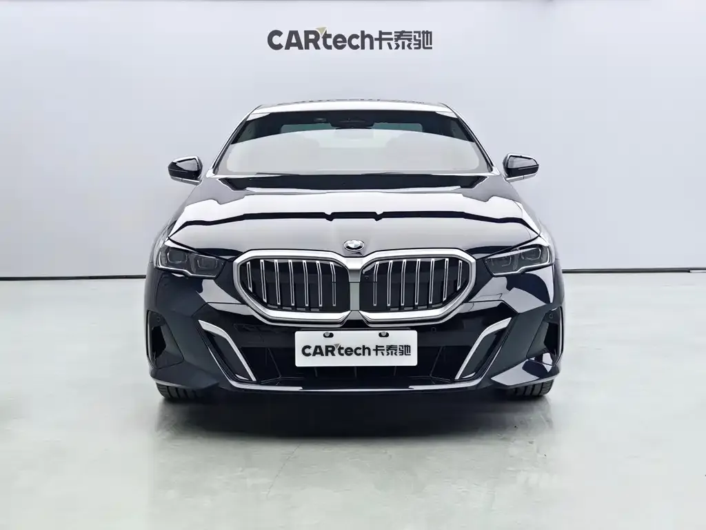 BMW 5 Series — фото 2