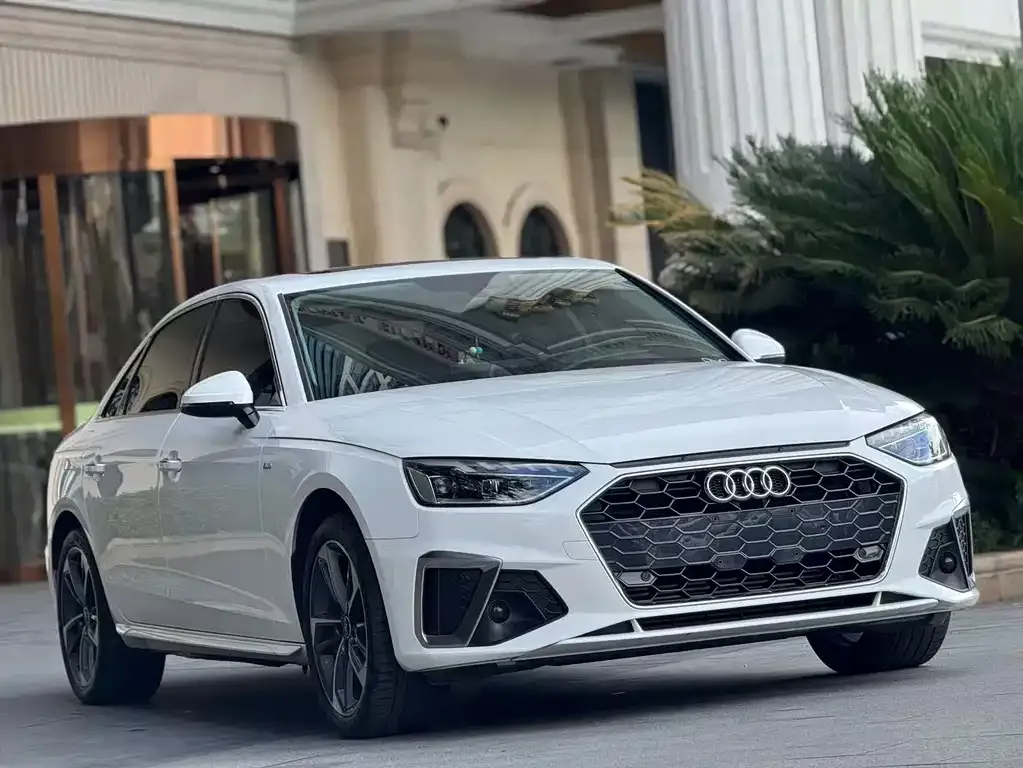 Audi A4L — фото 5