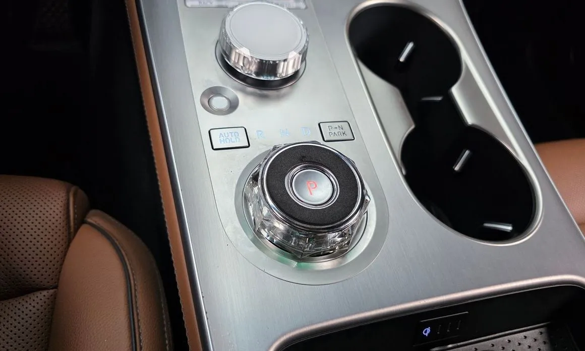 Genesis GV70 — фото 10