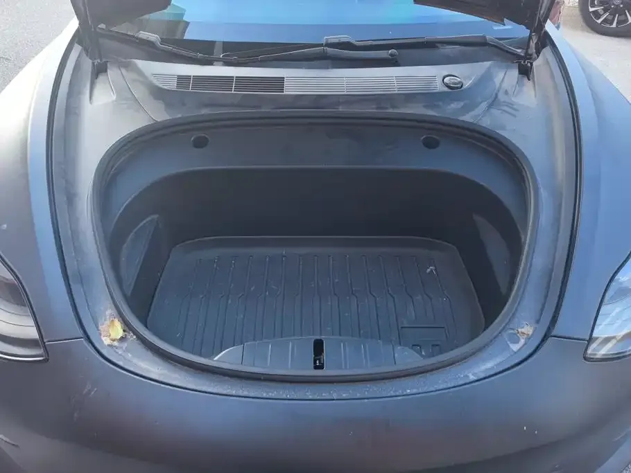 Tesla Model 3 — фото 5