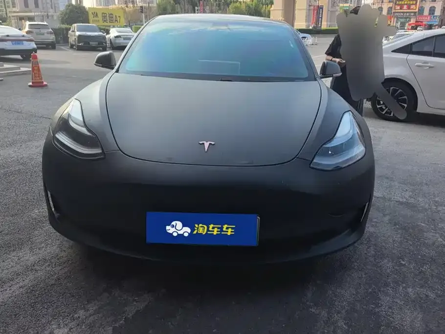 Tesla Model 3 — фото 9