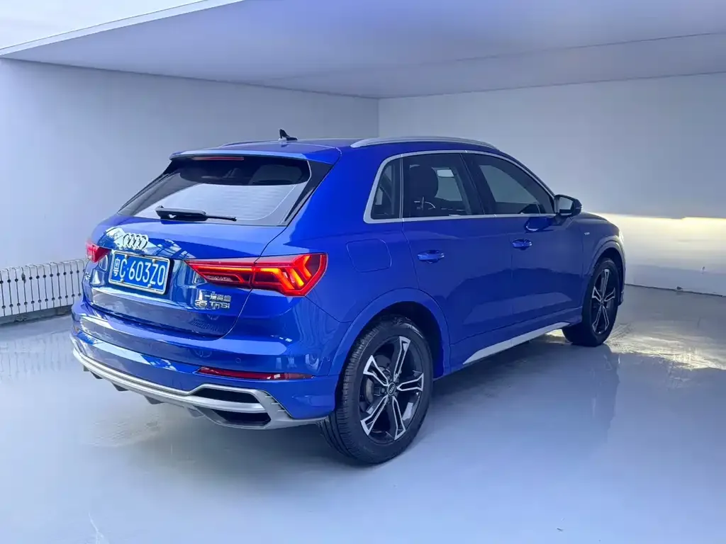 Audi Q3 — фото 9