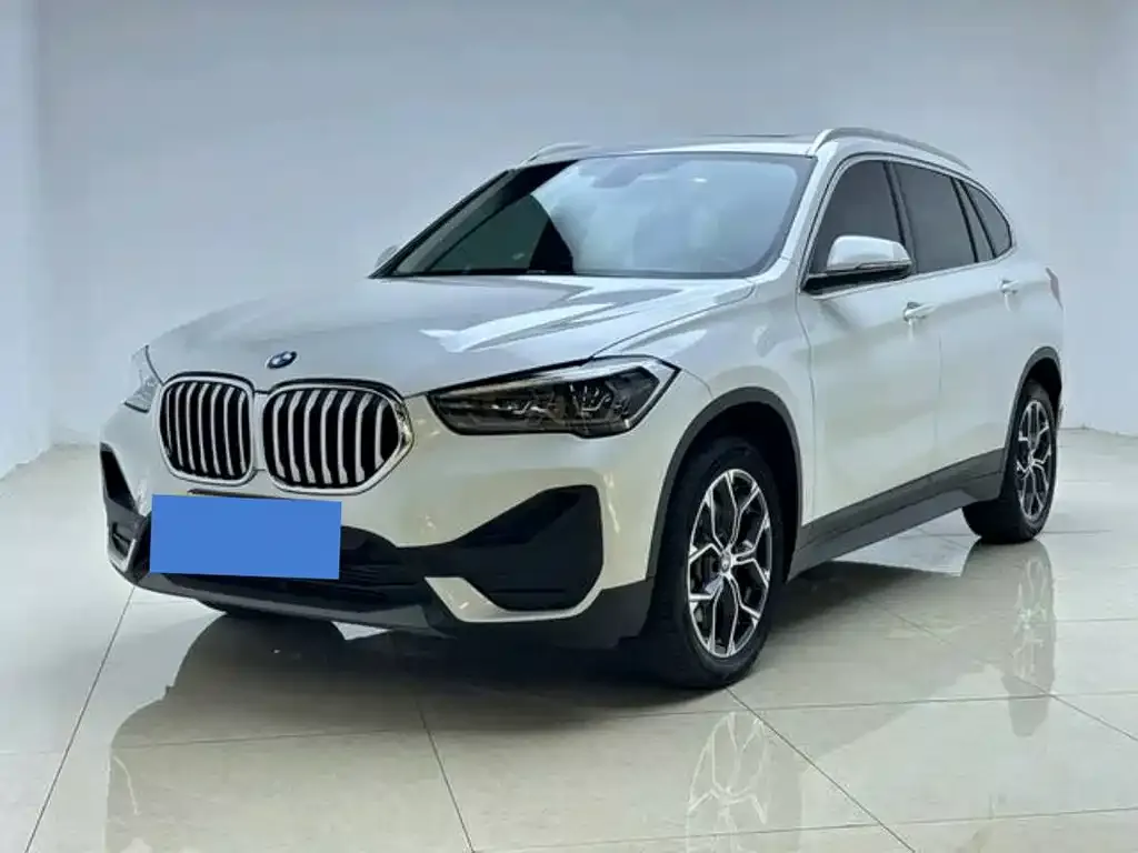 BMW X1 — фото 9