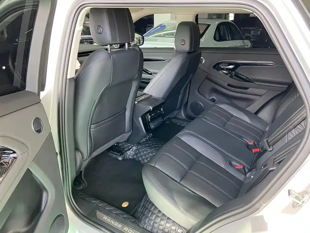 Land Rover Evoque — фото 10