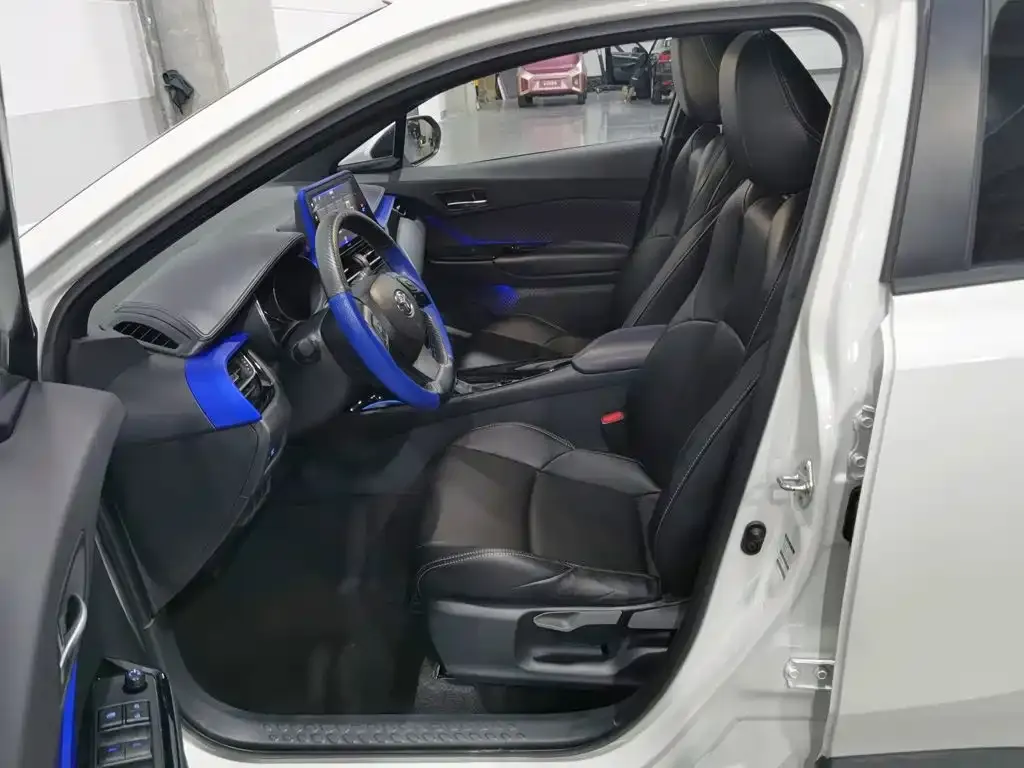 Toyota IZOA — фото 9