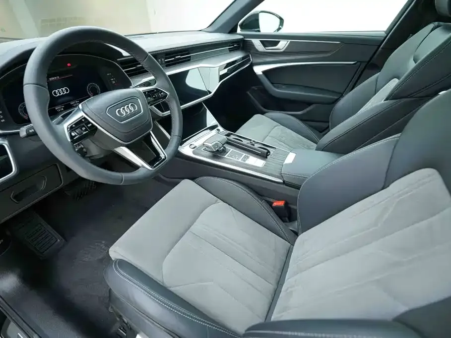 Audi A6L — фото 7