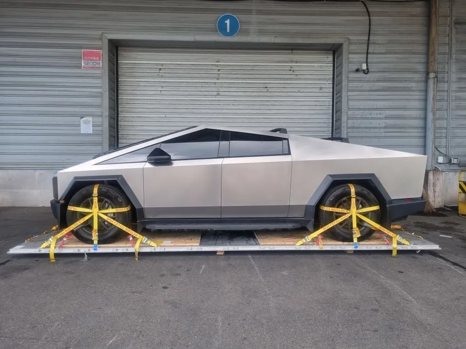 Tesla Cybertruck — фото 2