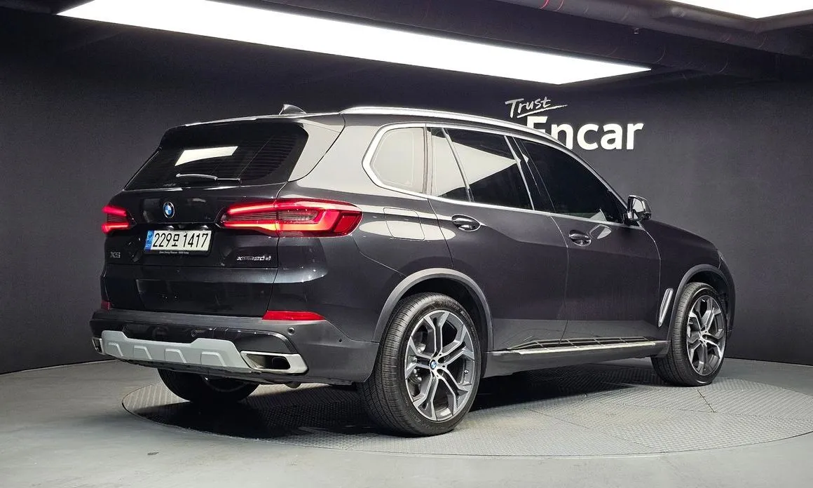 BMW X5 — фото 10