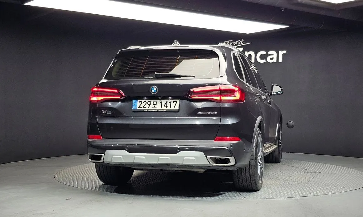 BMW X5 — фото 8