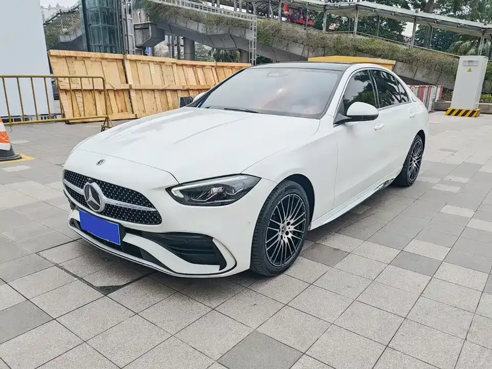 Mercedes-Benz C-Class — фото 1