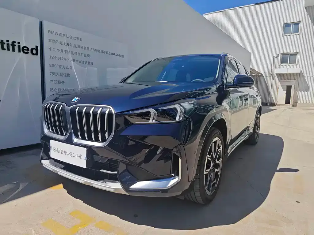 BMW X1 — фото 1