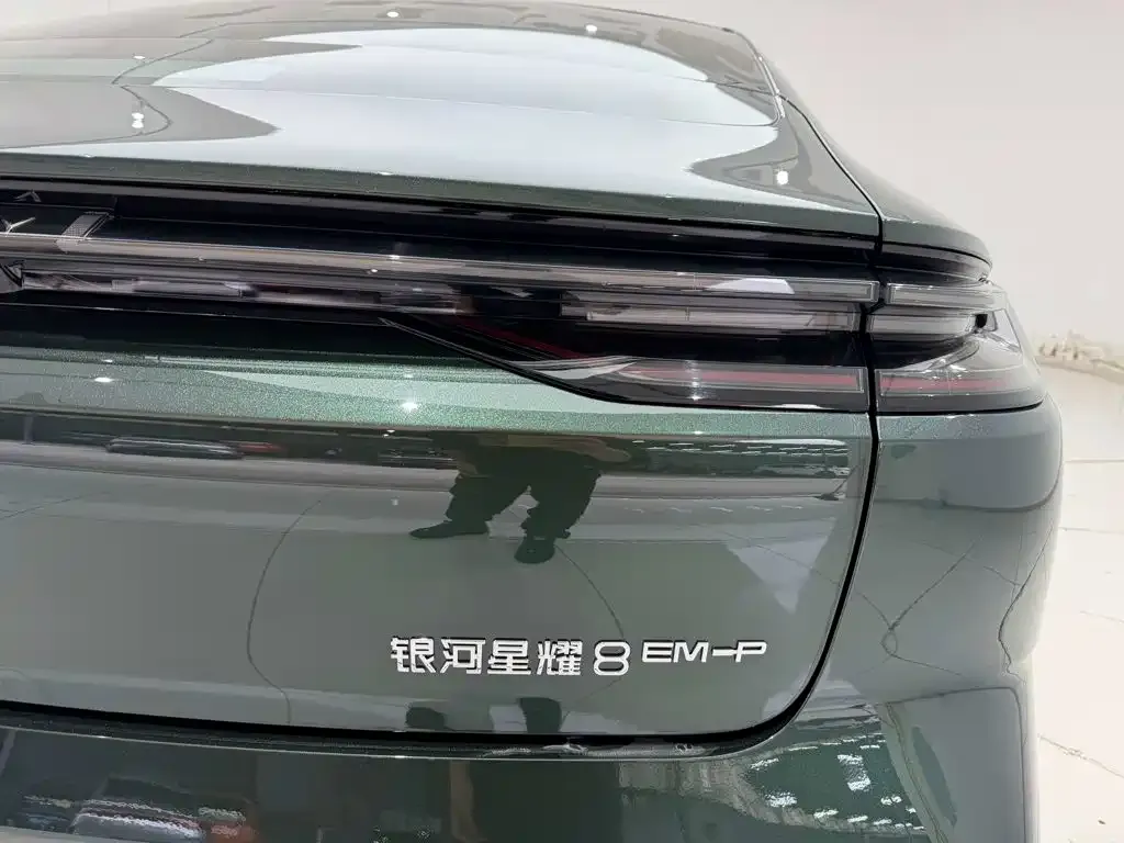 Geely Galaxy Xingyao 8 — фото 10