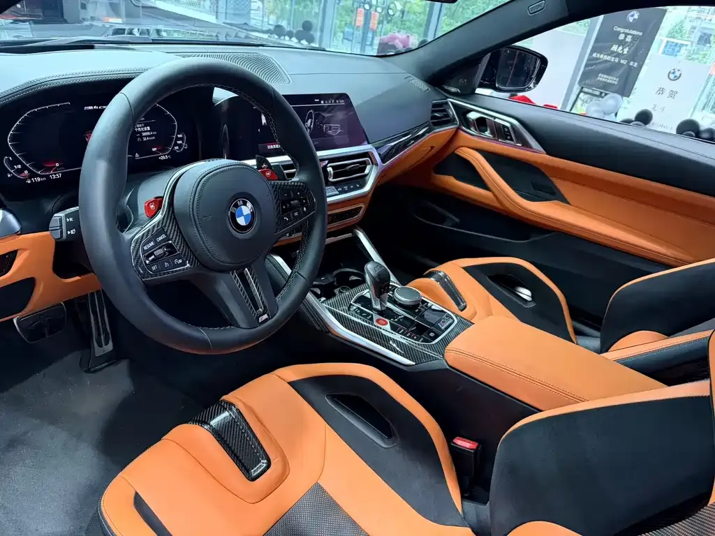 BMW M4 — фото 10