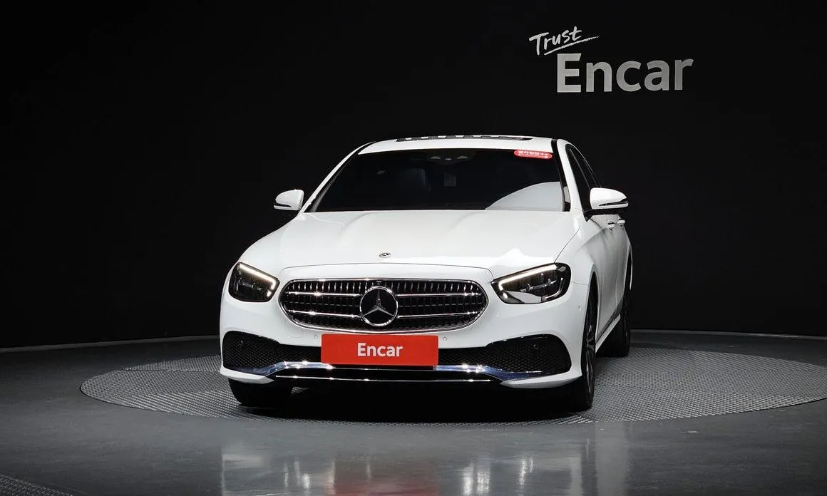 Mercedes-Benz E-Class — фото 5