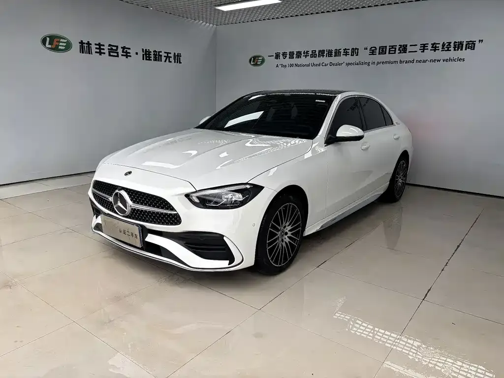 Mercedes-Benz C-Class — фото 1