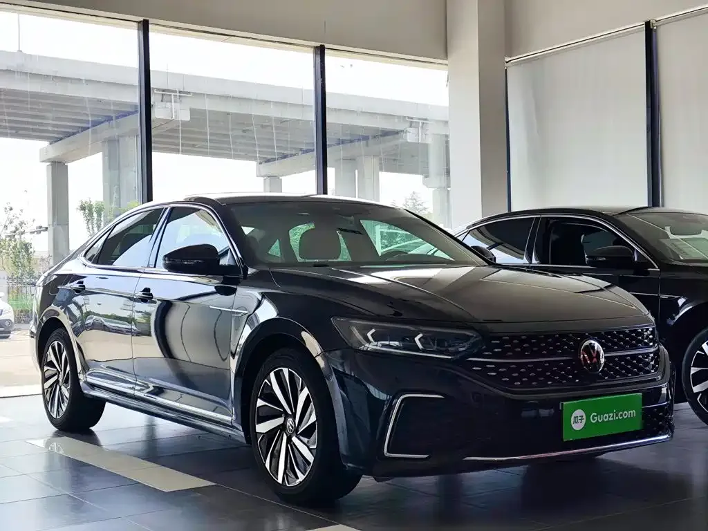 Volkswagen Passat — фото 7