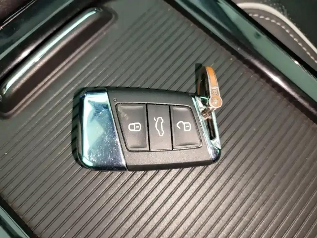 Volkswagen Passat — фото 5