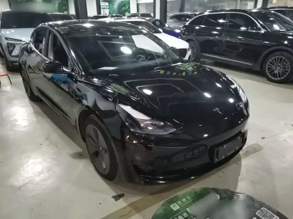 Tesla Model 3 — фото 4