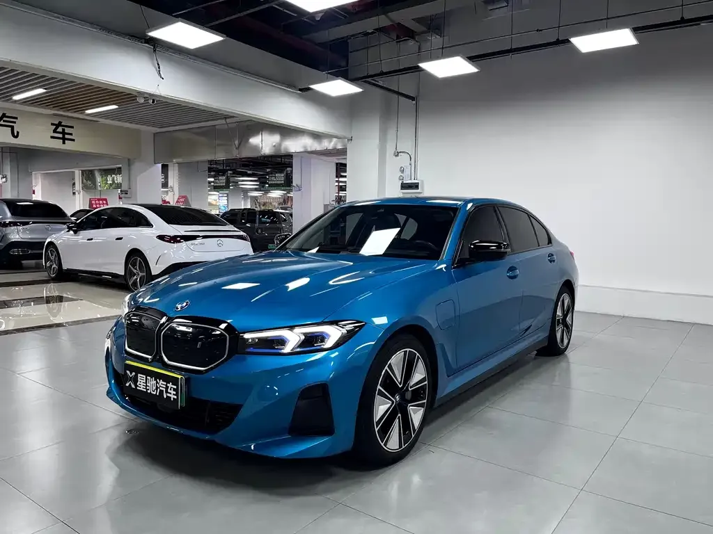 BMW i3 — фото 1