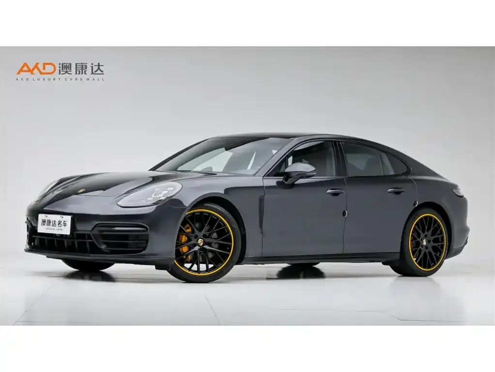 Porsche Panamera — фото 1