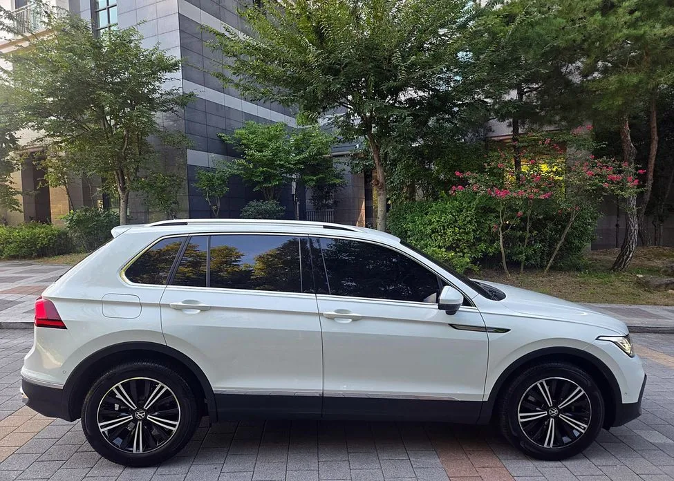 Volkswagen Tiguan — фото 7