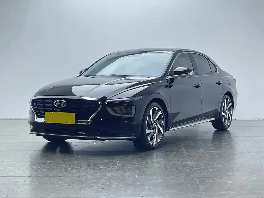 Hyundai Mistra — фото 1