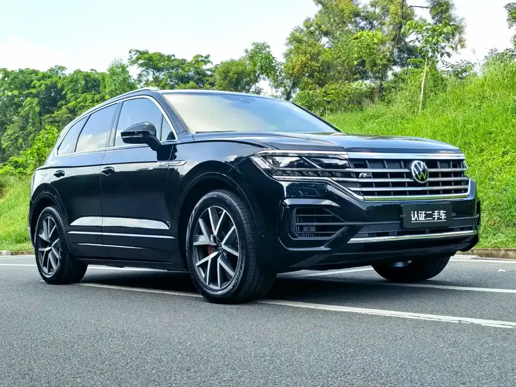 Volkswagen Touareg — фото 5