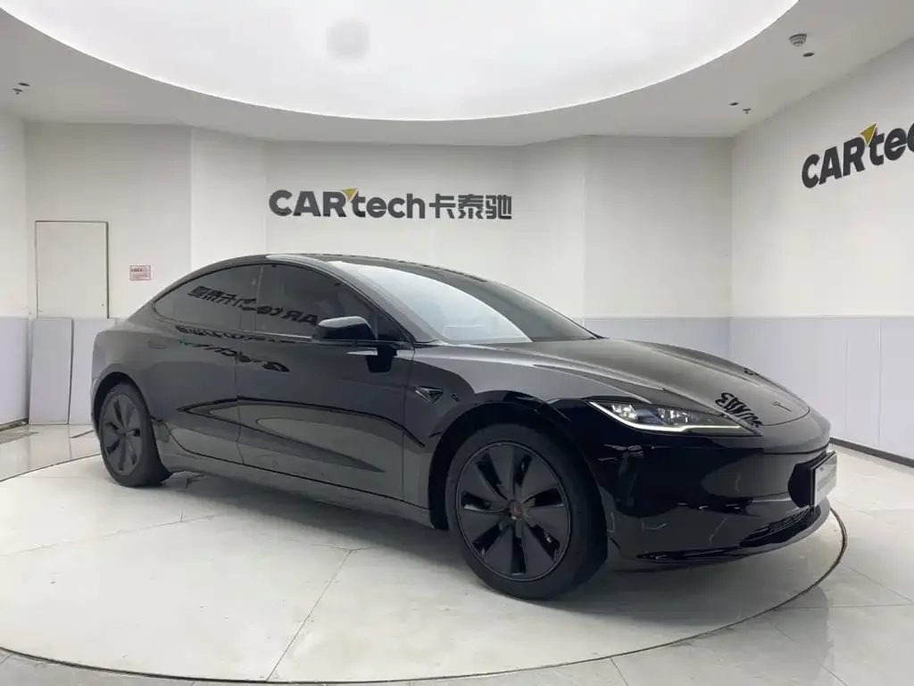 Tesla Model 3 — фото 6