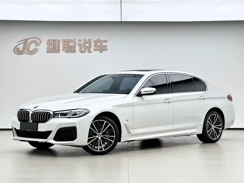 BMW 5 Series — фото 1