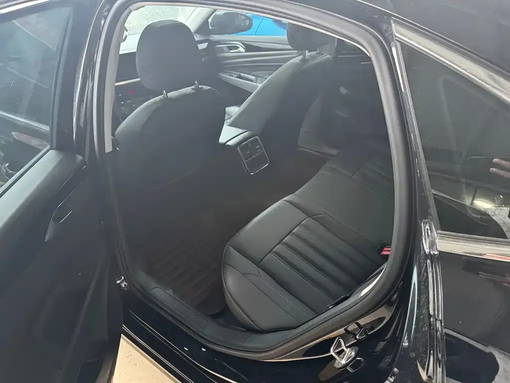 Volkswagen Passat — фото 3