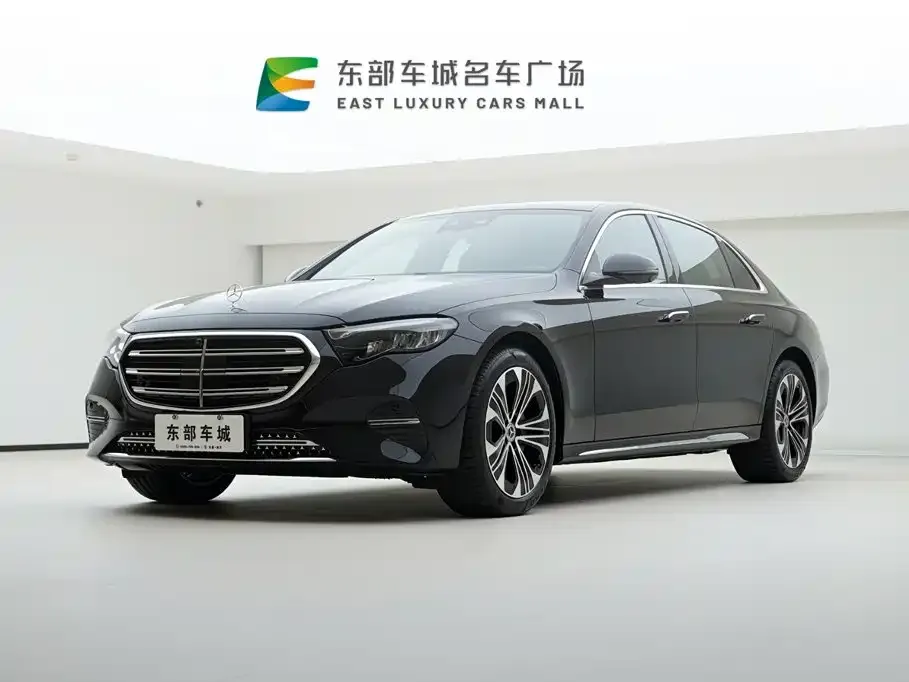 Mercedes-Benz E-Class — фото 1
