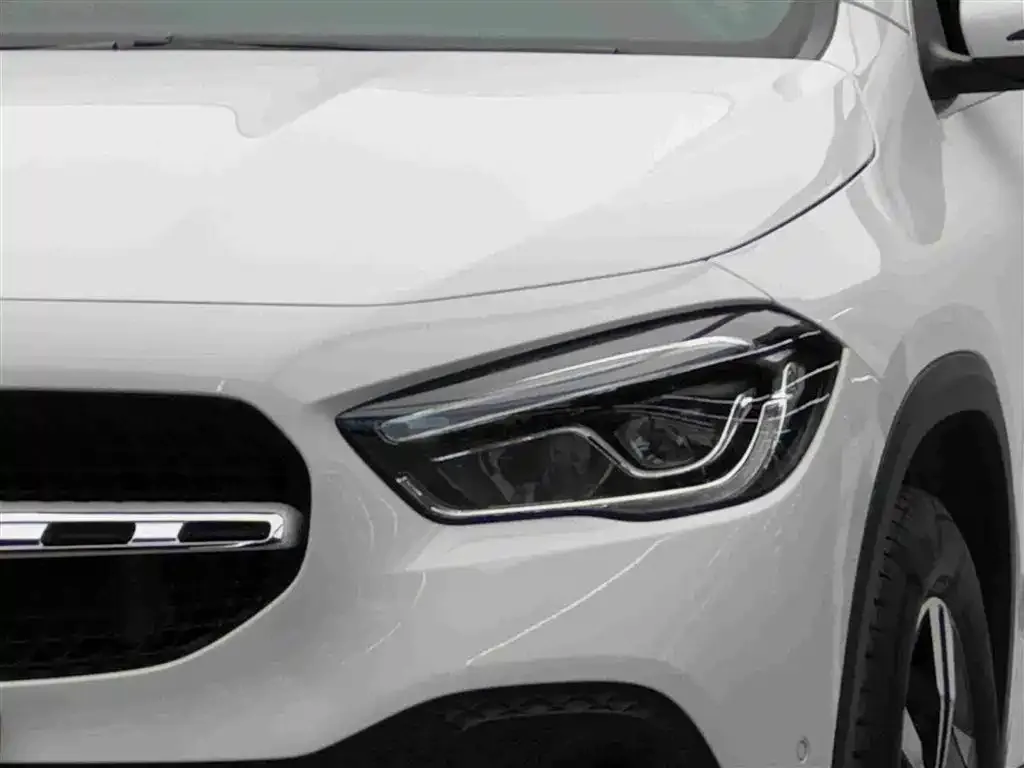 Mercedes-Benz GLA — фото 8