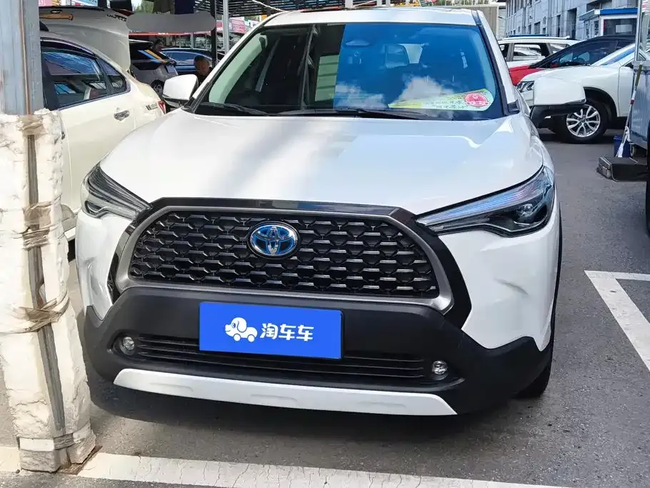 Toyota Corolla Cross — фото 10