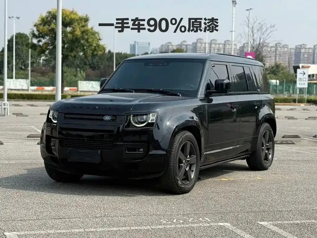 Land Rover Defender — фото 1